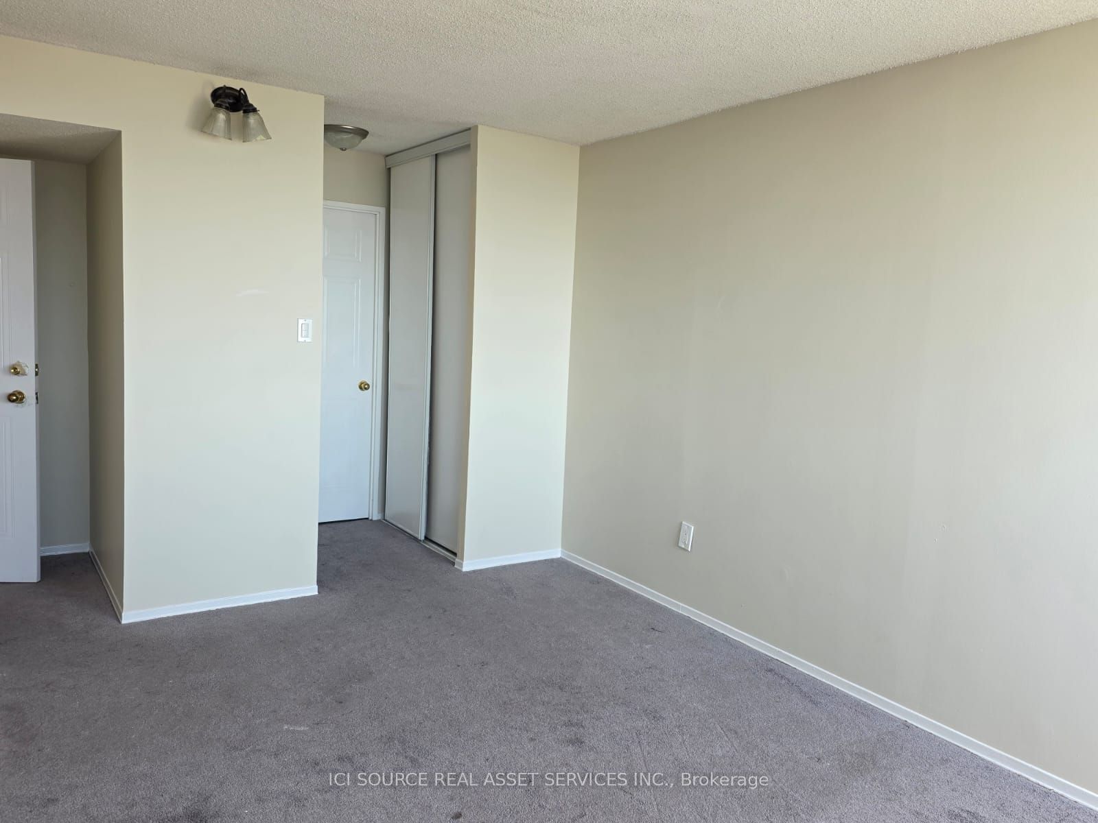 350 Webb Drive 1710 Property Photo 21