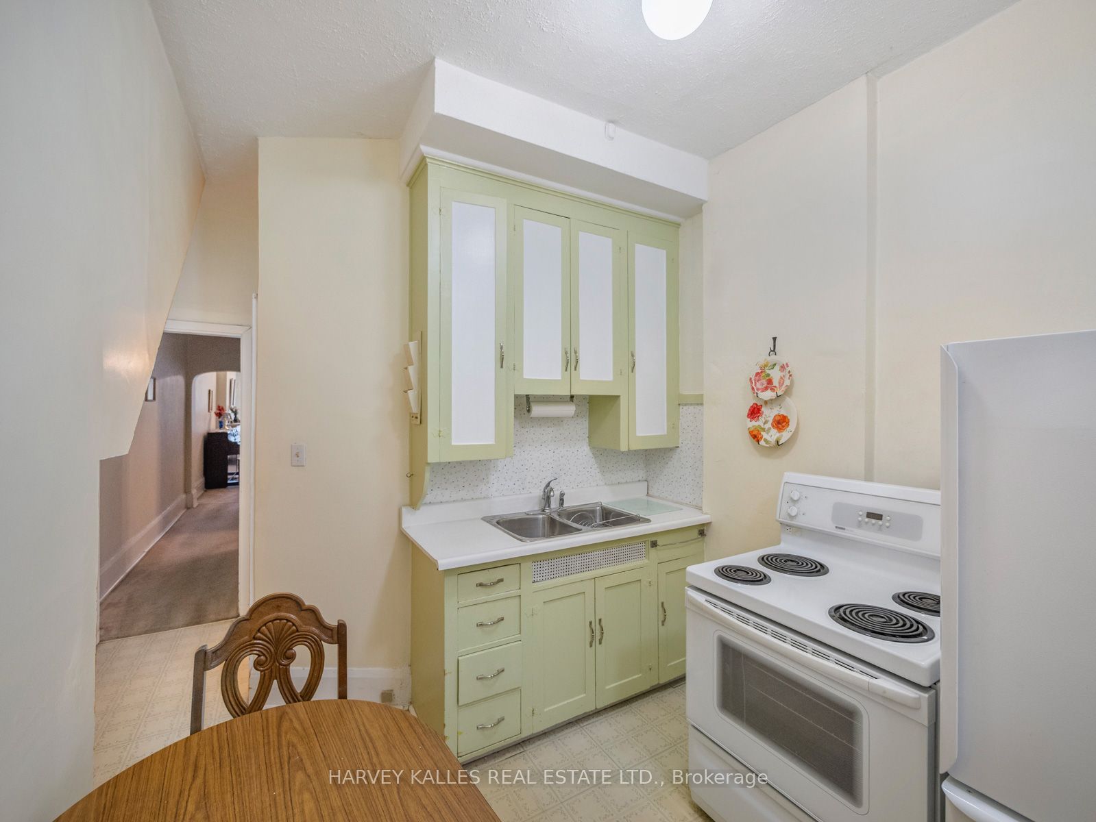 132 Close Avenue Property Photo 16