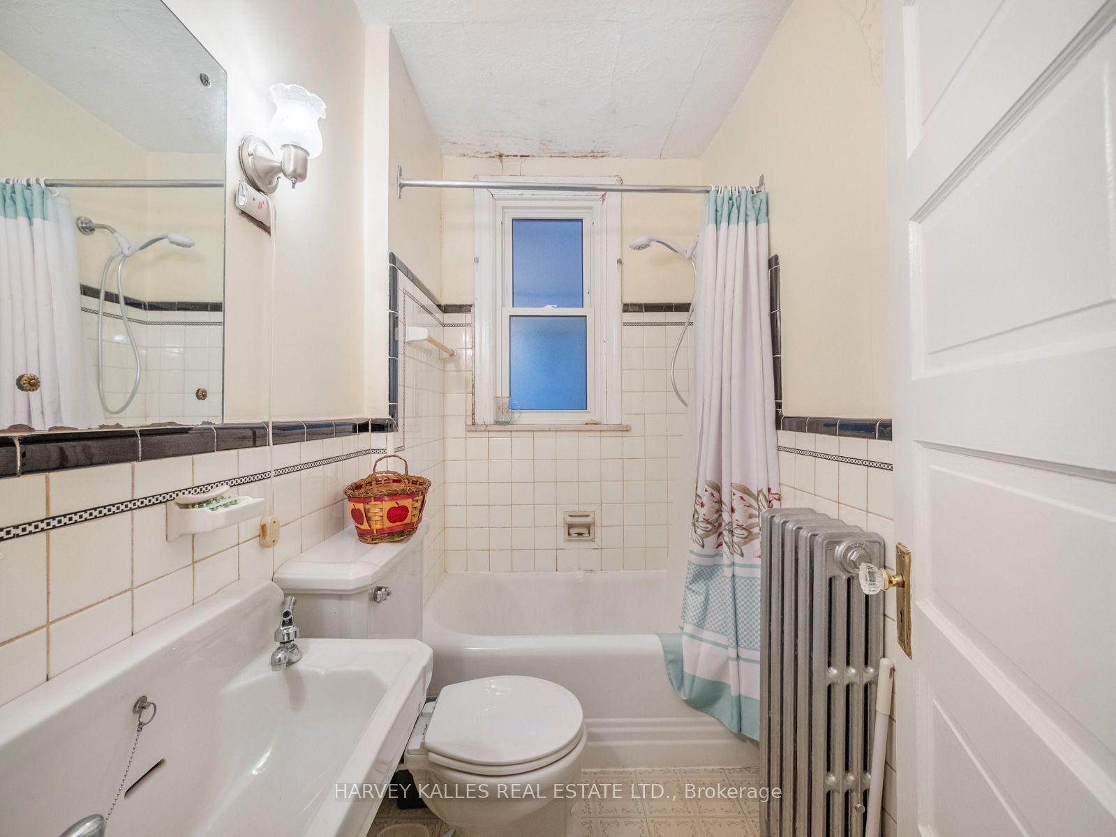 132 Close Avenue Property Photo 18