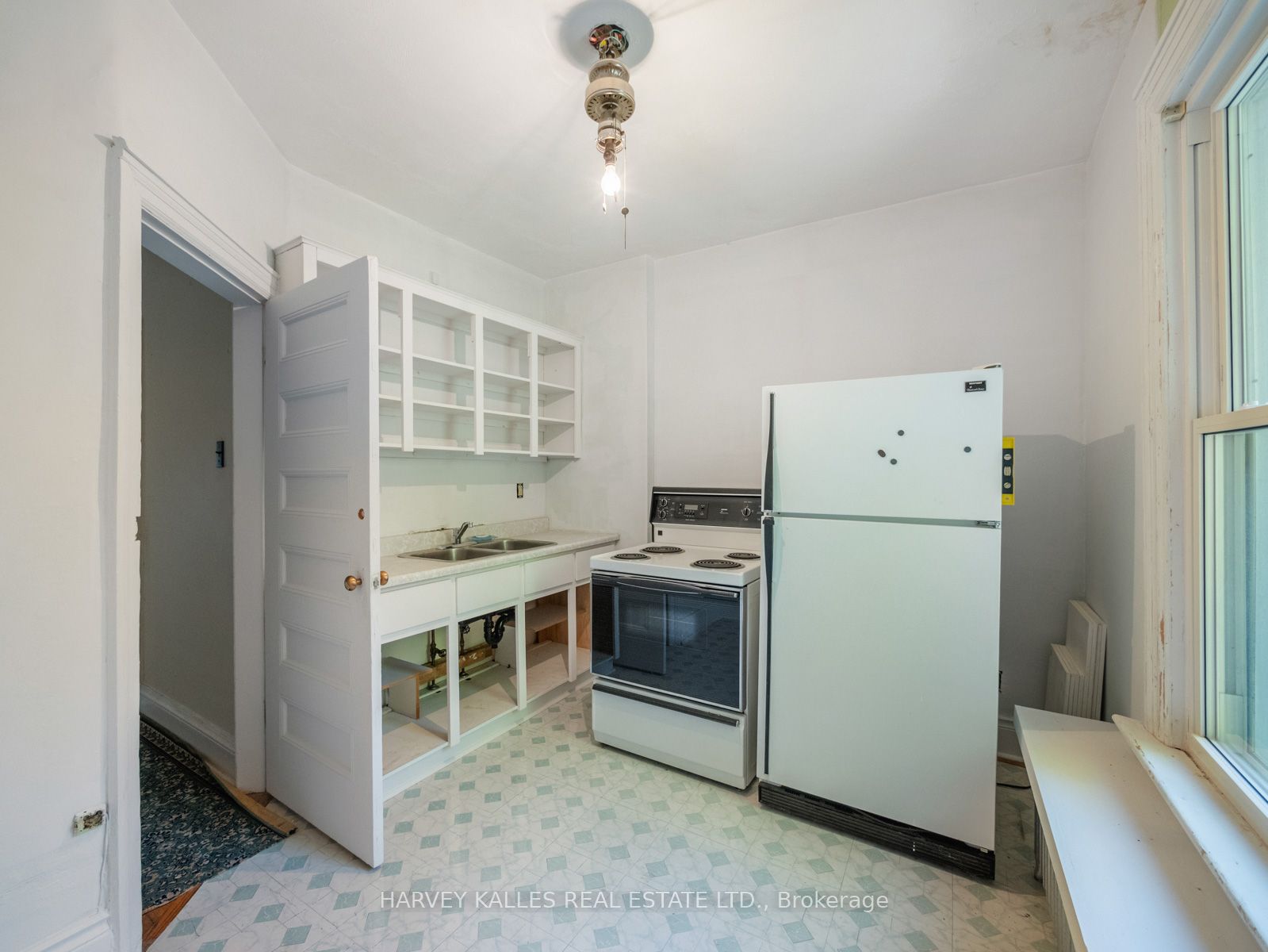 132 Close Avenue Property Photo 31