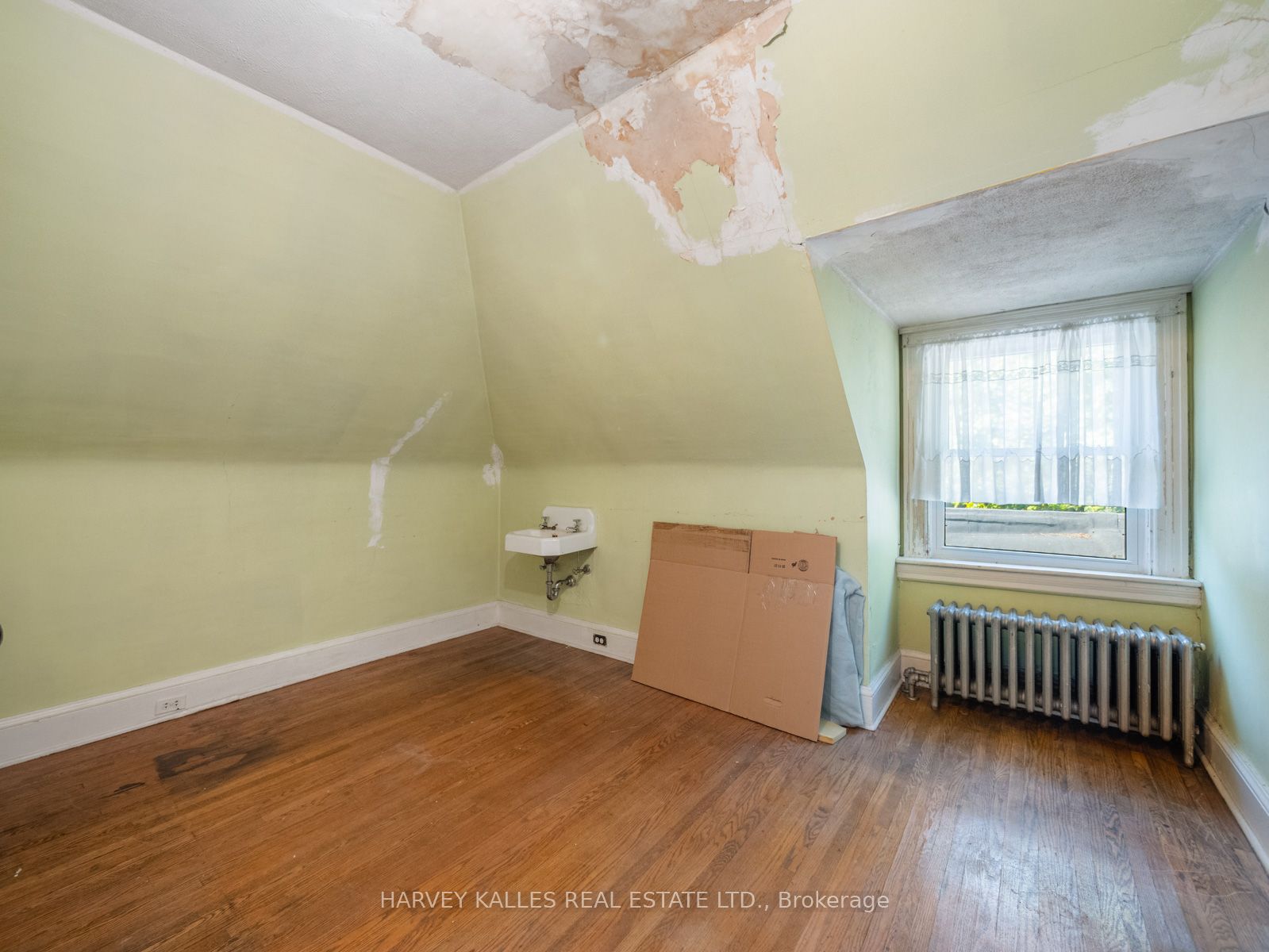 132 Close Avenue Property Photo 36