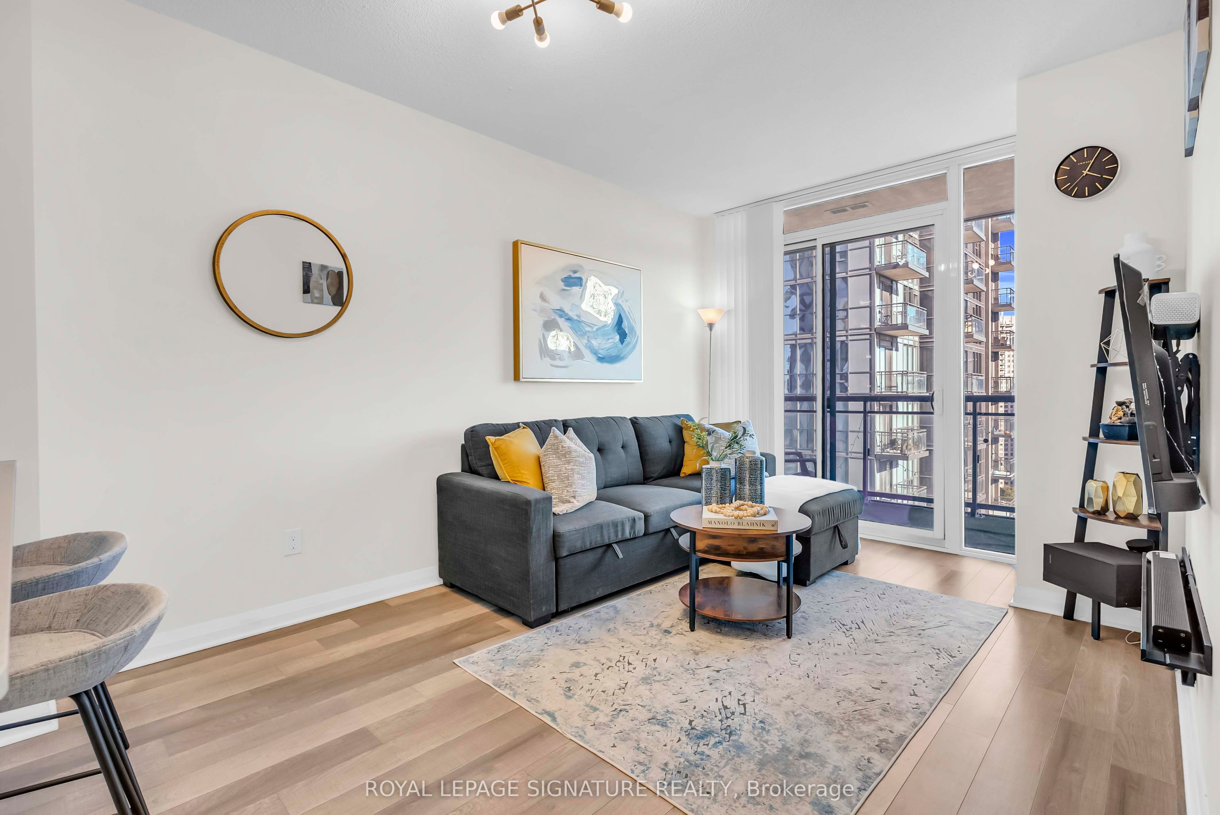 5033 Four Springs Avenue 1811 Property Photo 6