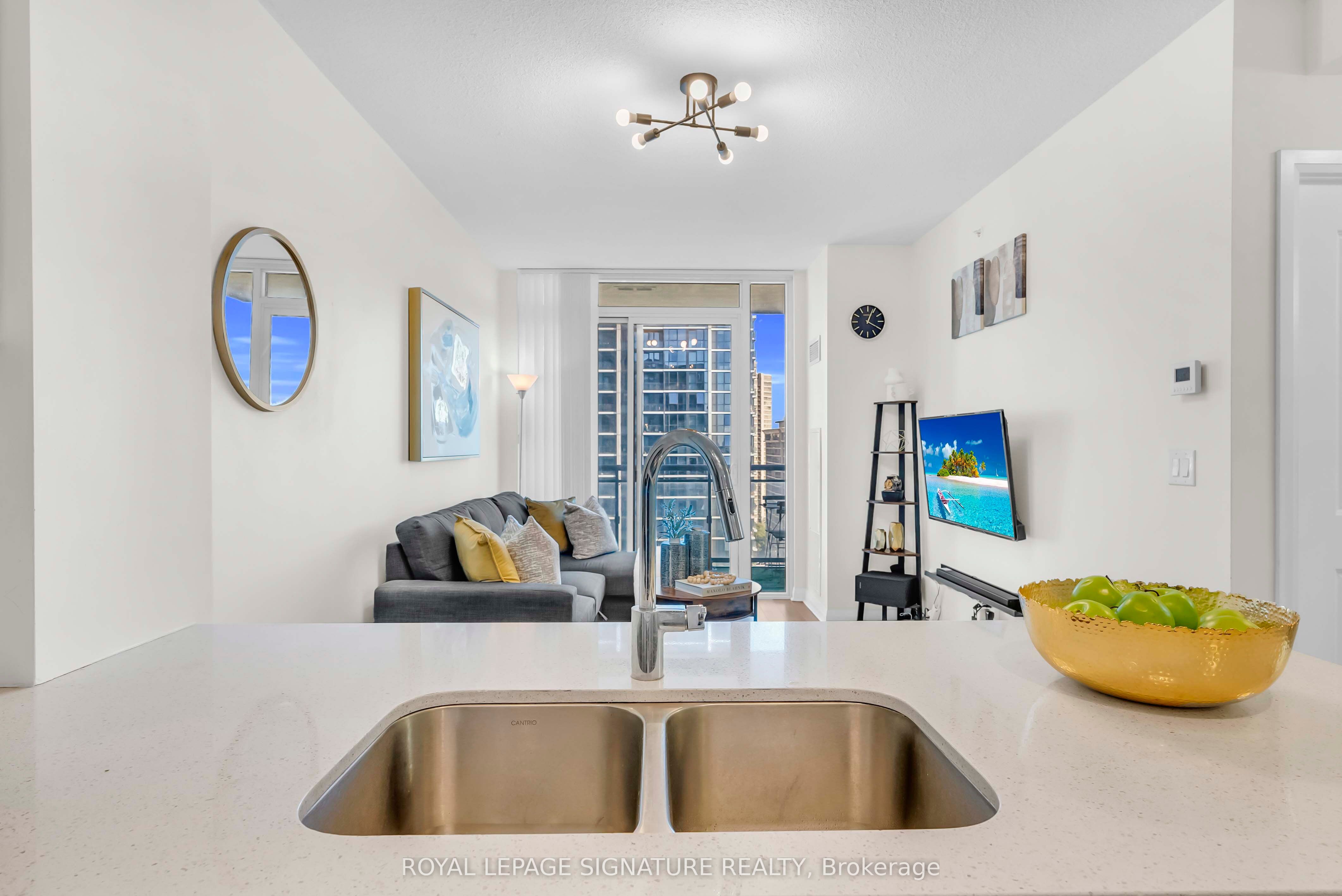 5033 Four Springs Avenue 1811 Property Photo 7