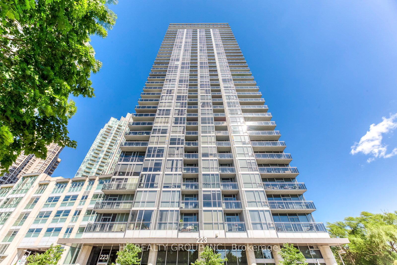 223 Webb Dr Property Photo 1