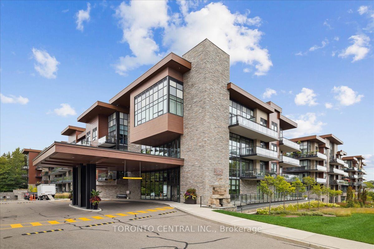 1575 Lakeshore Road W 237 Property Photo 2