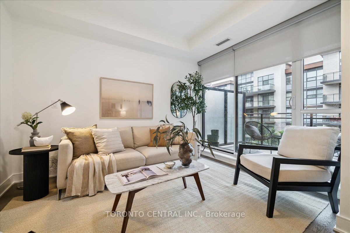 1575 Lakeshore Road W 237 Property Photo 8