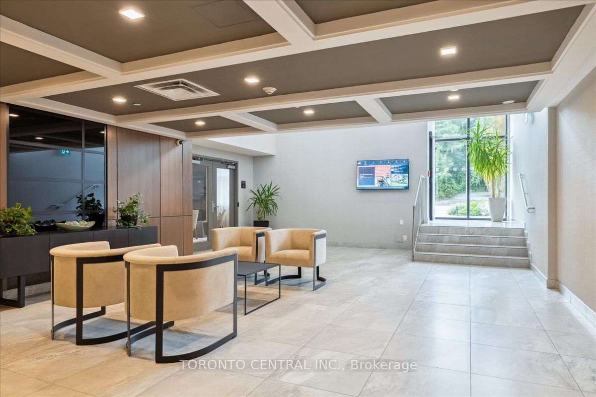 1575 Lakeshore Road W 237 Property Photo 25