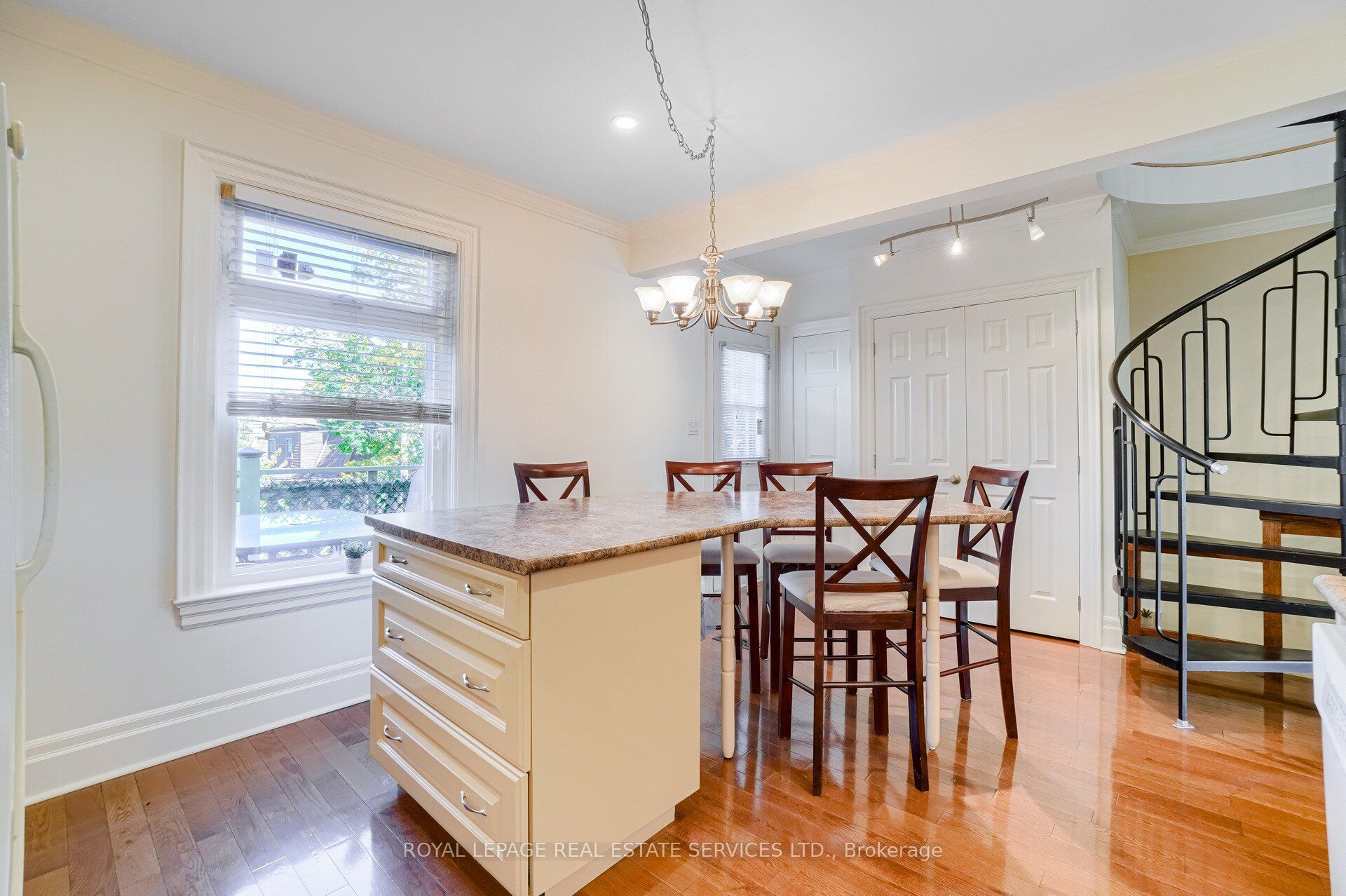 117 St Johns Road Upper Property Photo 6