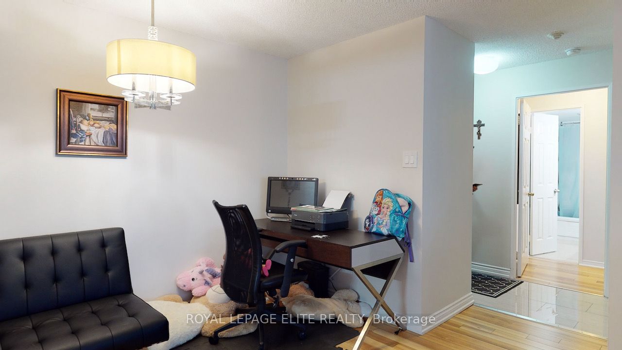 700 Constellation Drive 202 Property Photo 17