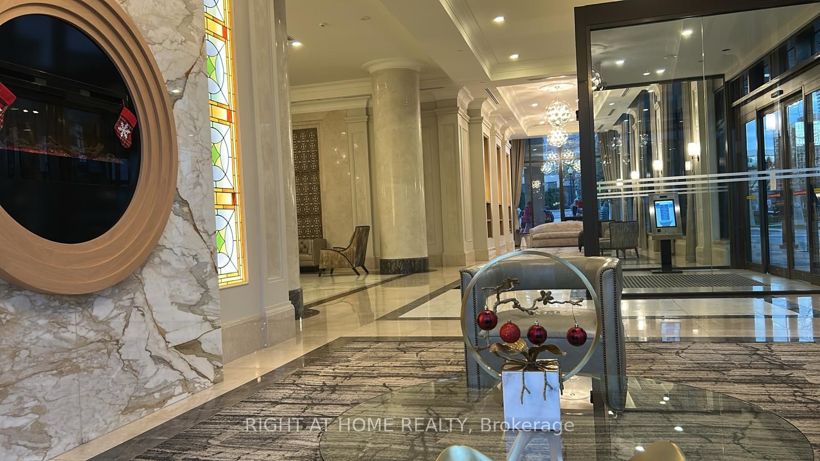 36 Elm Drive 202 Property Photo 3