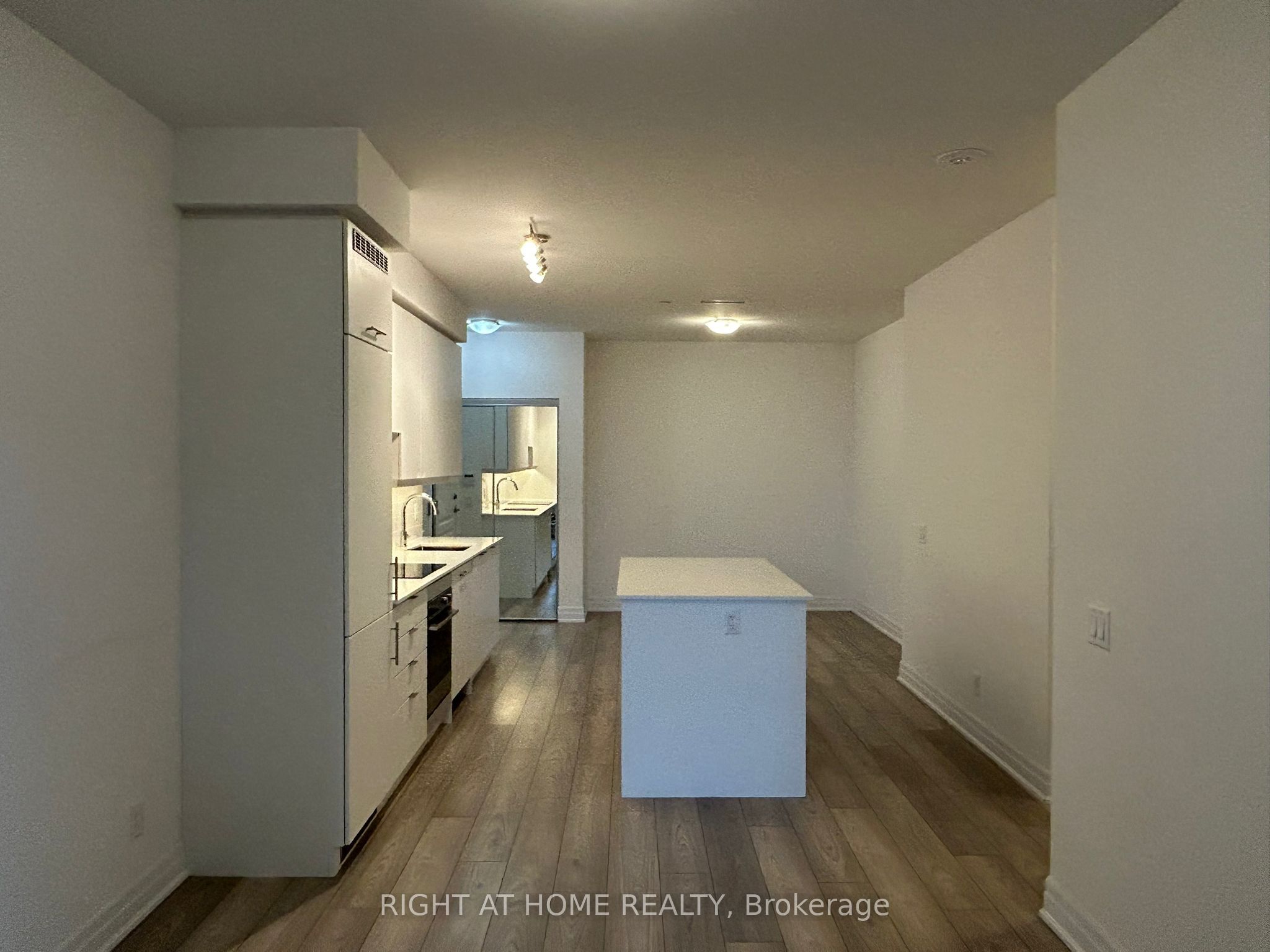 36 Elm Drive 202 Property Photo 7