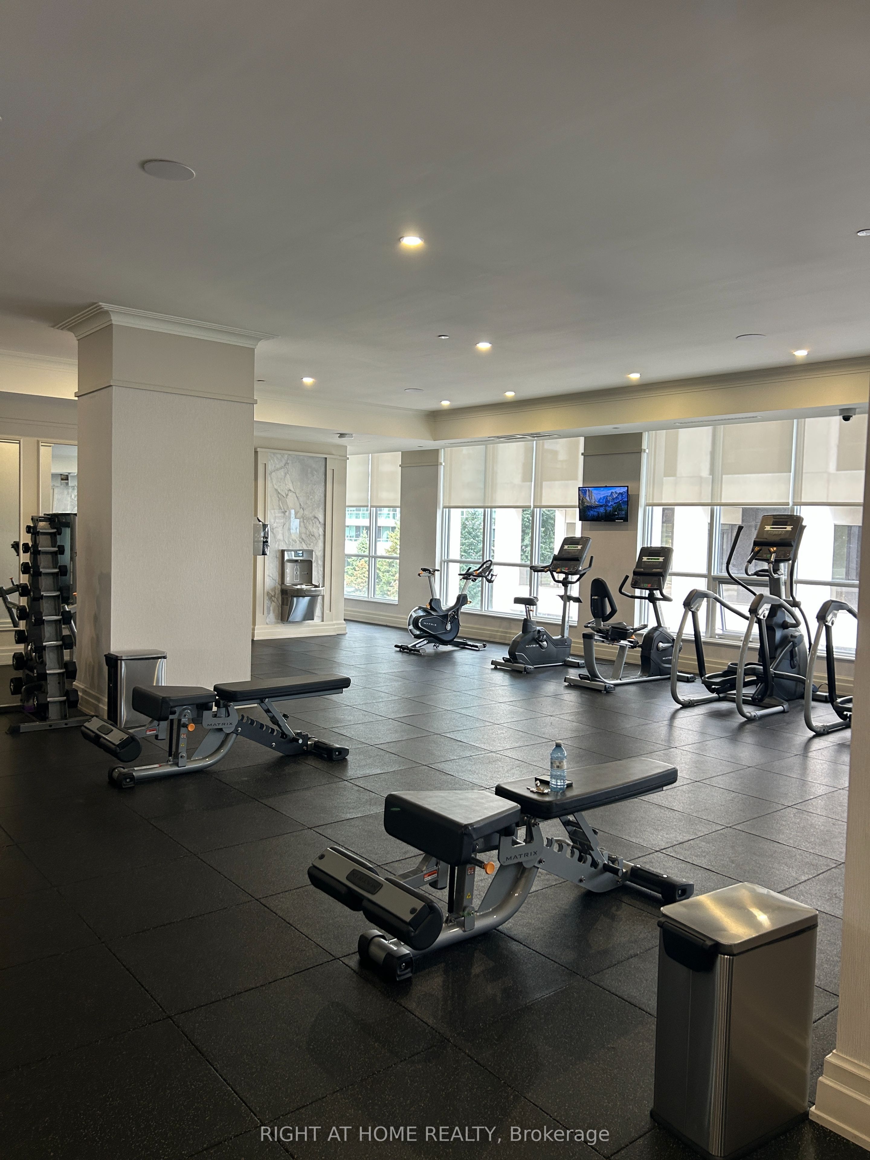 36 Elm Drive 202 Property Photo 24