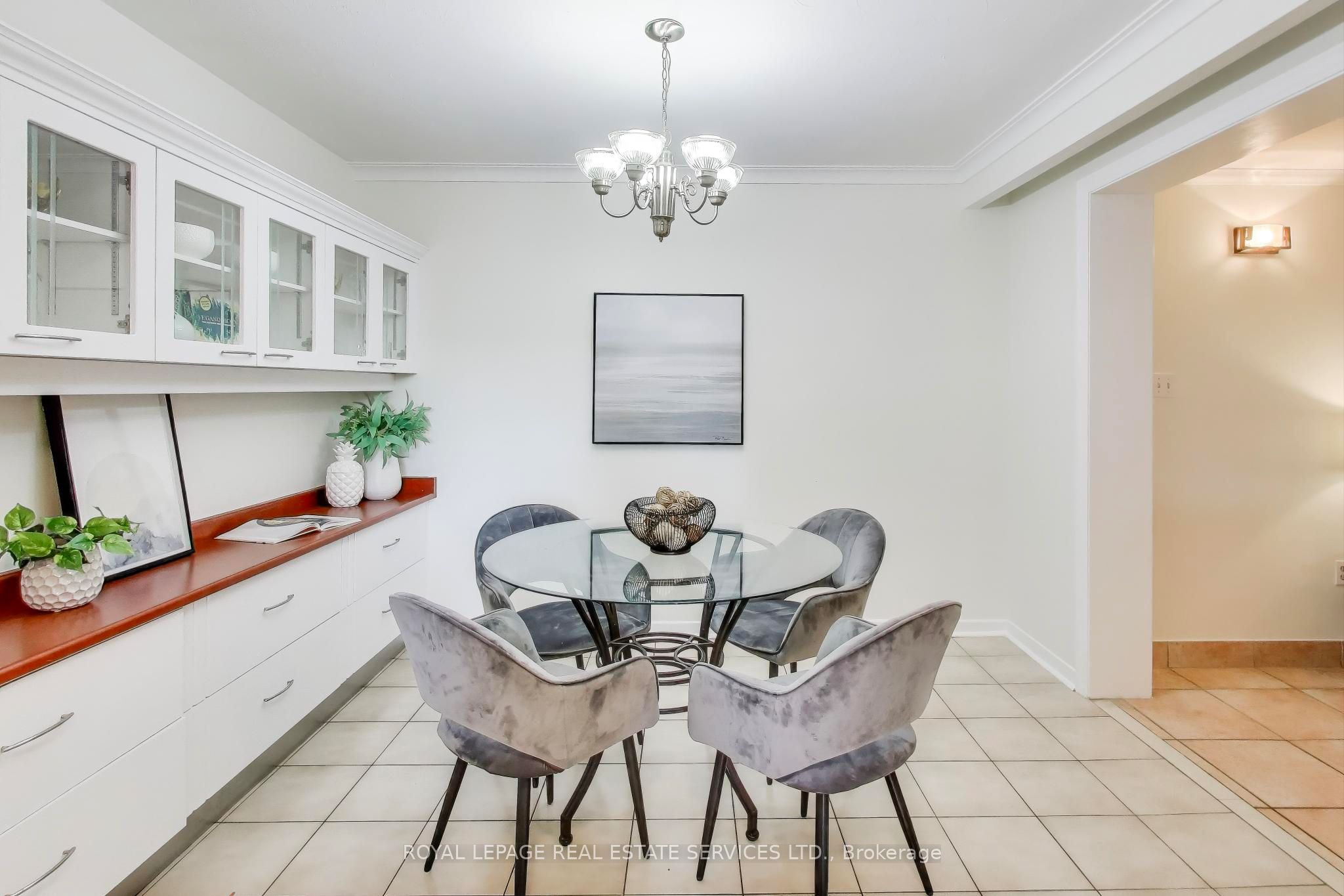 135 Giltspur Drive Property Photo 9