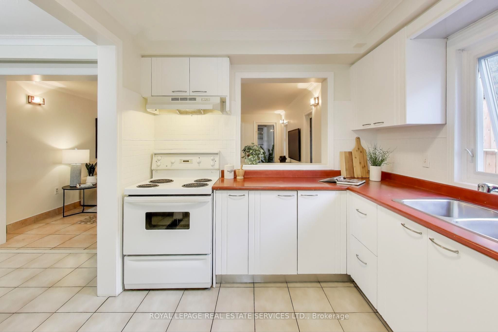 135 Giltspur Drive Property Photo 11