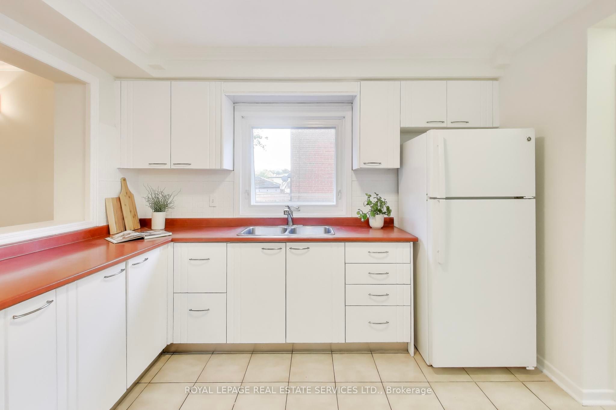 135 Giltspur Drive Property Photo 12