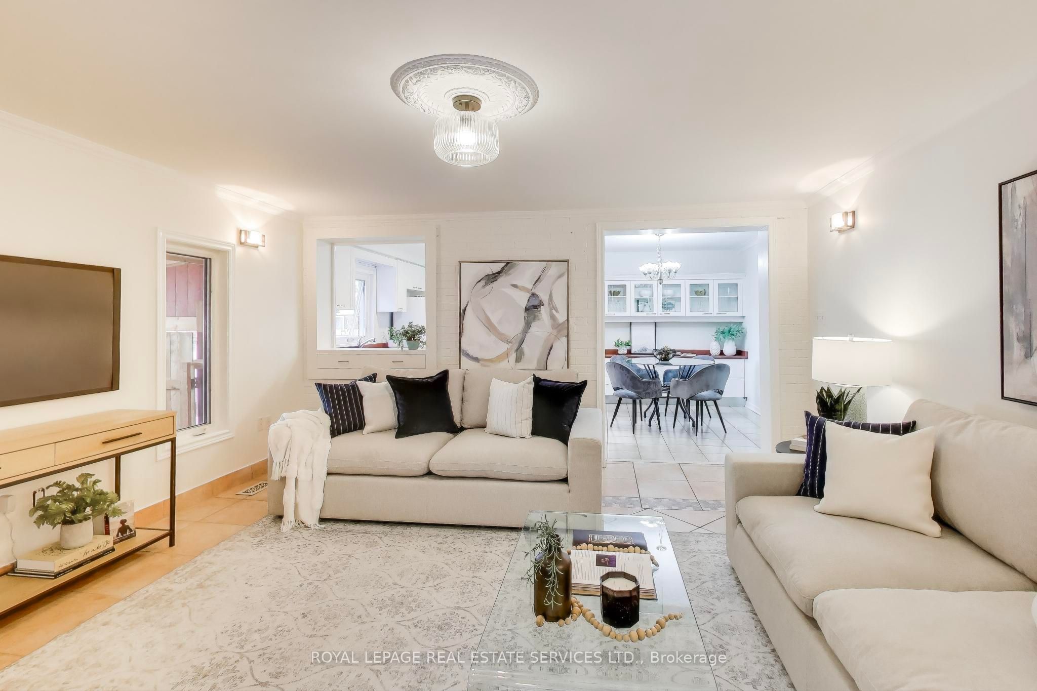 135 Giltspur Drive Property Photo 14