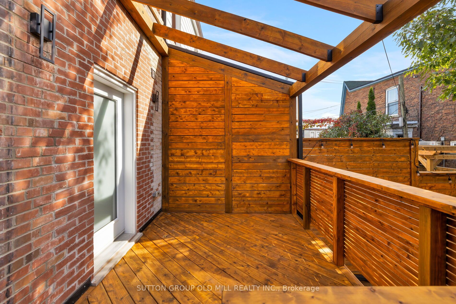 69 Peterborough Avenue Property Photo 44