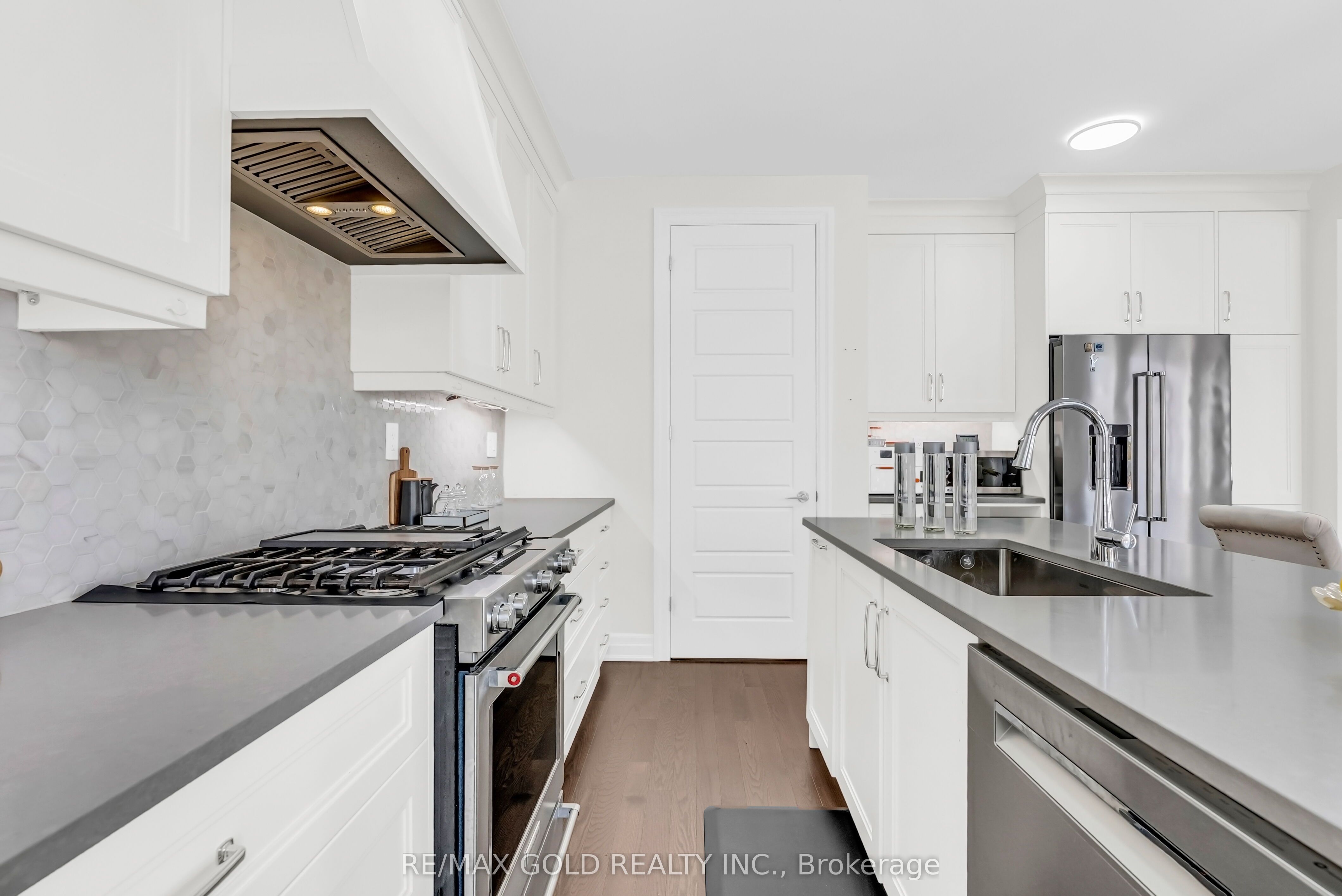 1504 Kitchen Court Property Photo 22