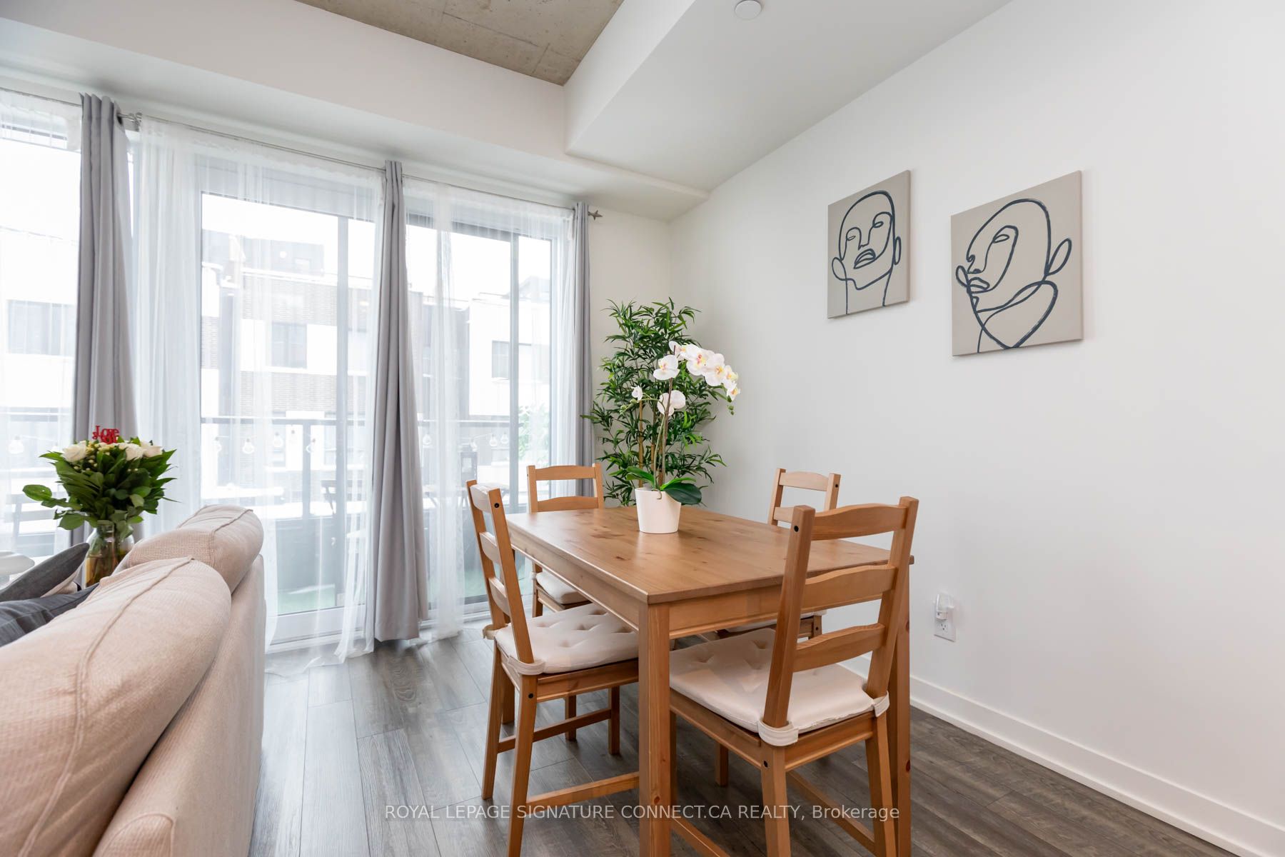 1808 St Clair Avenue W 219 Property Photo 5