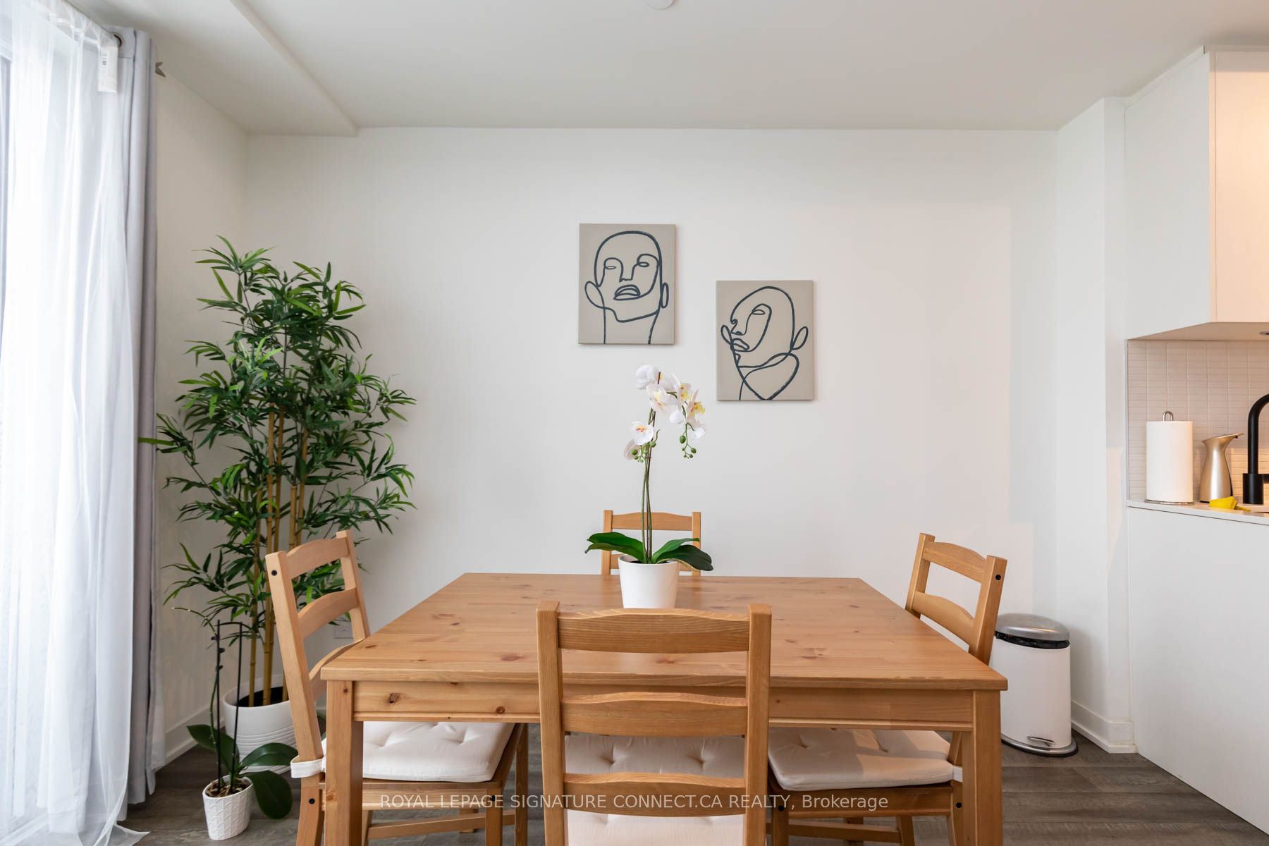 1808 St Clair Avenue W 219 Property Photo 9