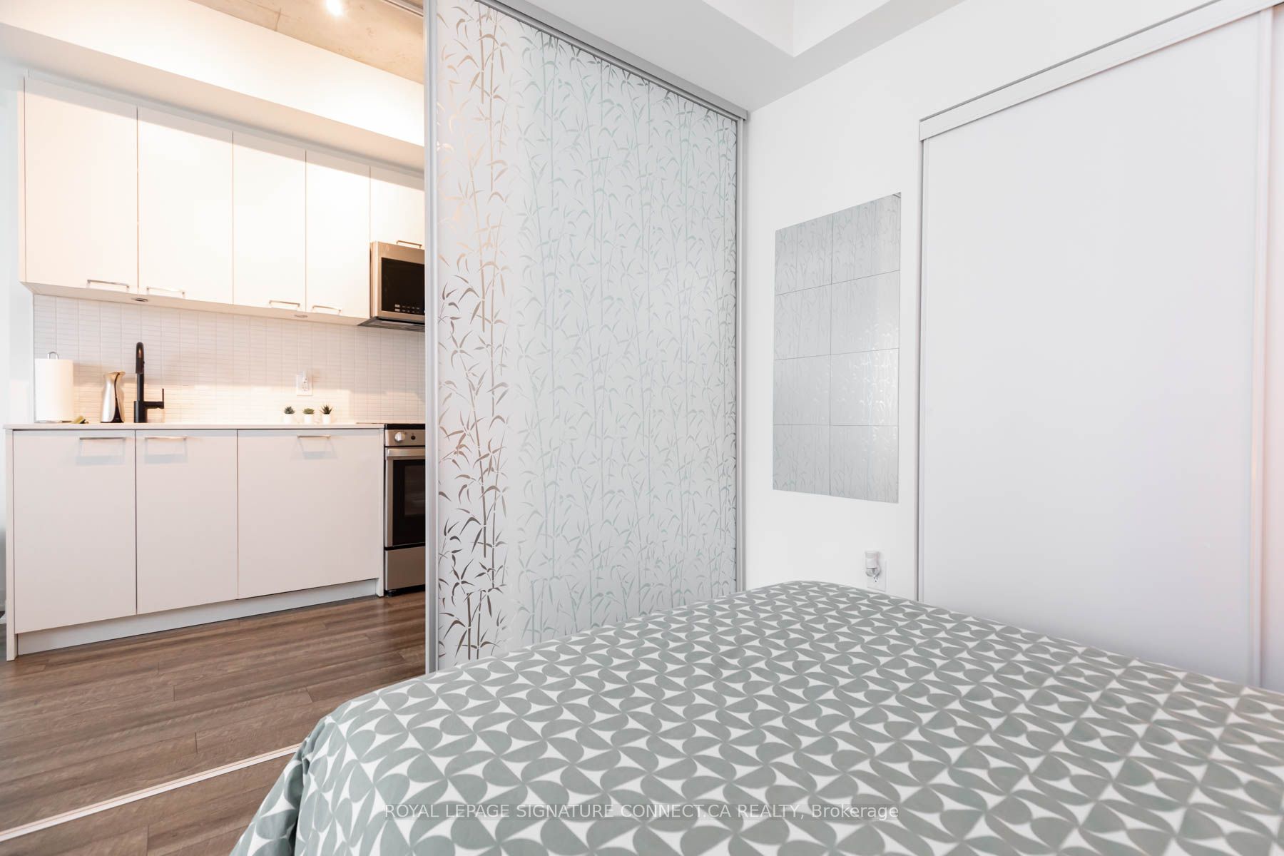 1808 St Clair Avenue W 219 Property Photo 23