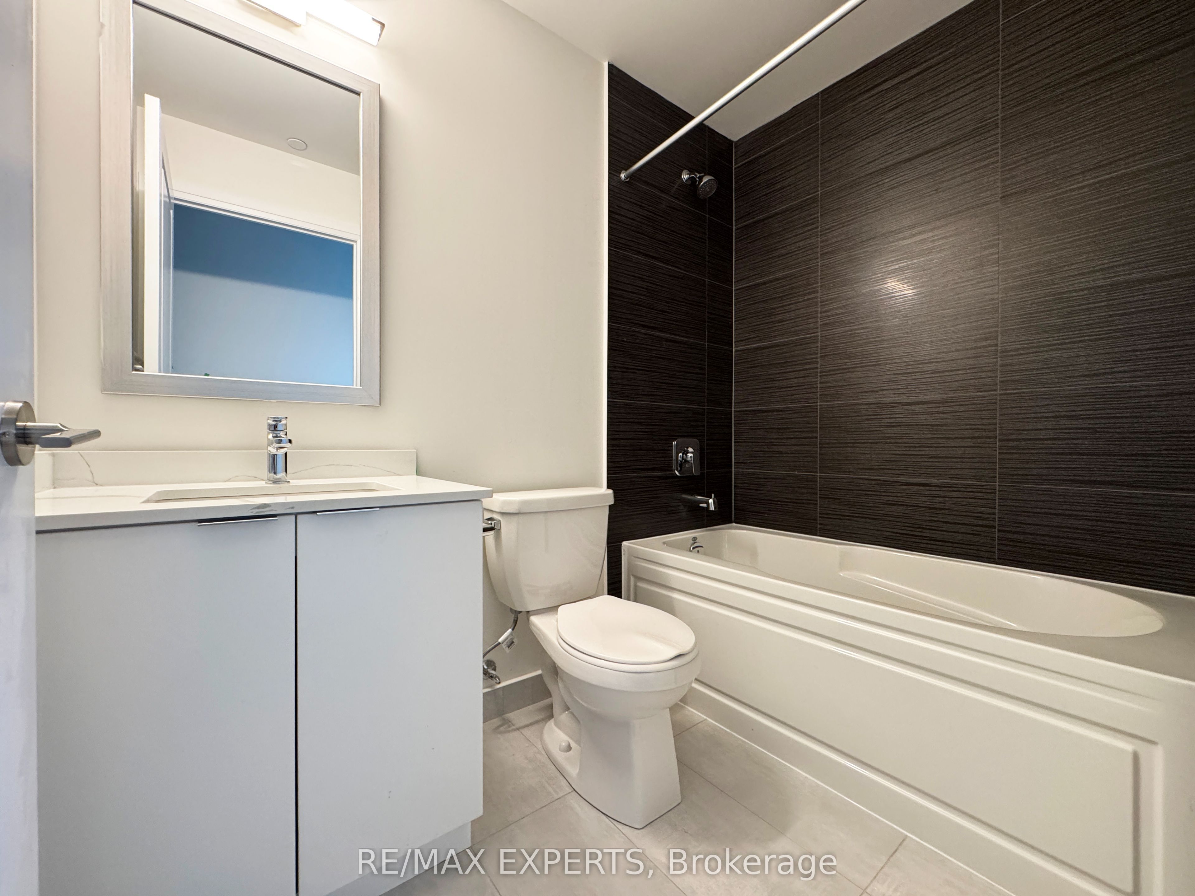 15 Watergarden Drive 2701 Property Photo 6