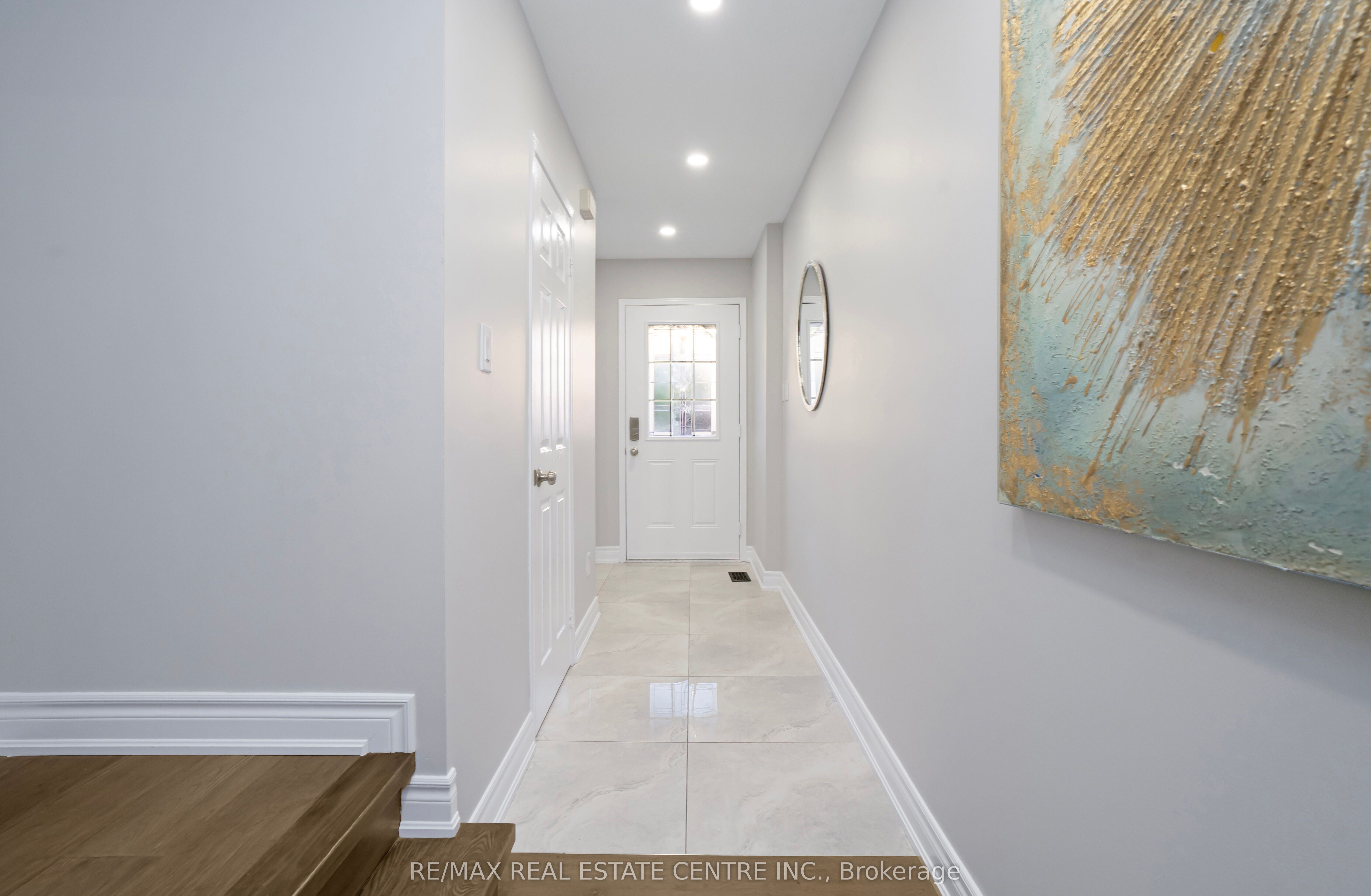 5255 Palmetto Place 165 Property Photo 3