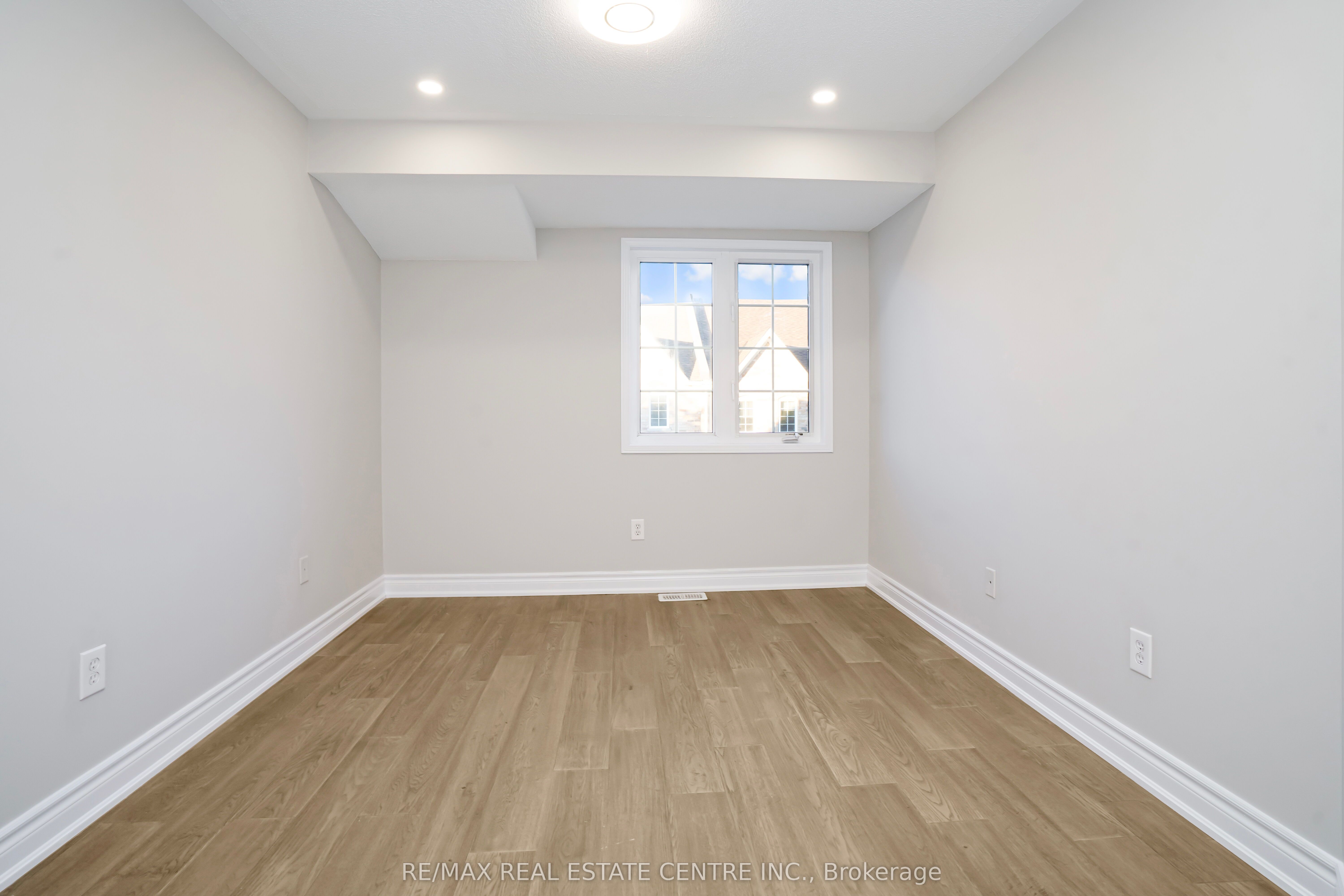 5255 Palmetto Place 165 Property Photo 26