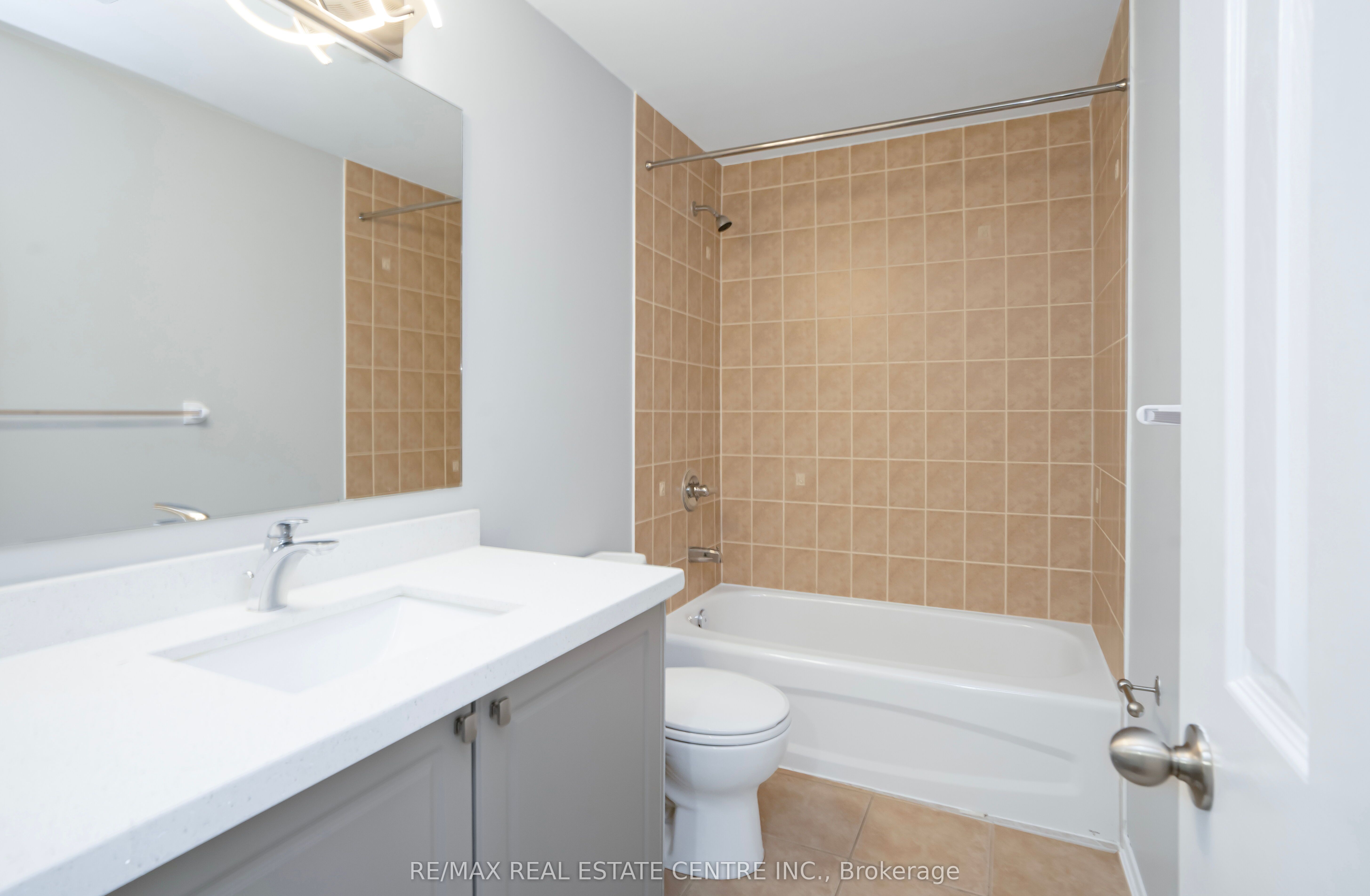 5255 Palmetto Place 165 Property Photo 29