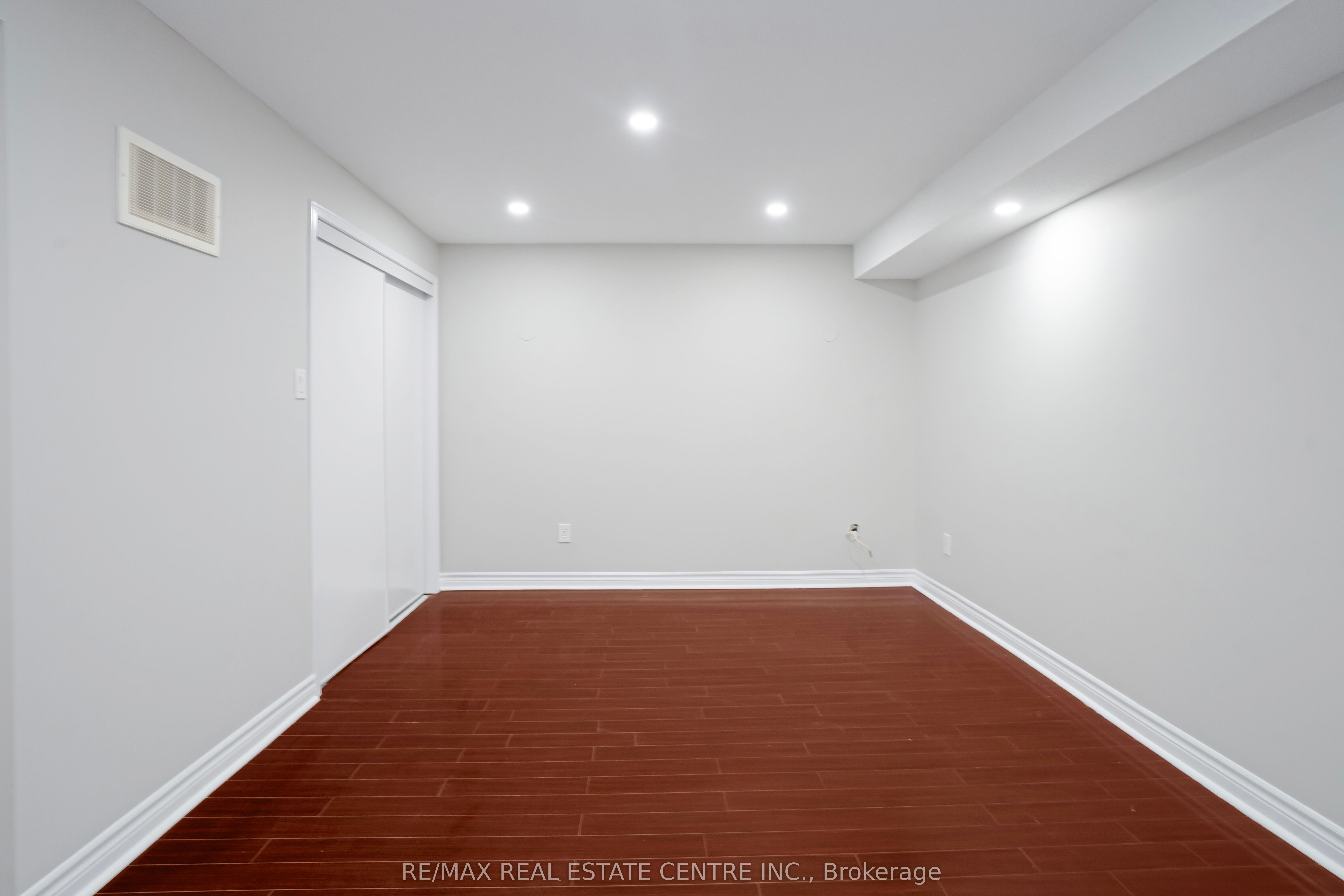 5255 Palmetto Place 165 Property Photo 33