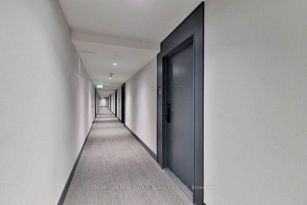 405 Dundas Street W 715 Property Photo 5