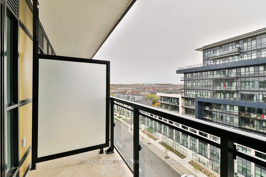 405 Dundas Street W 715 Property Photo 13