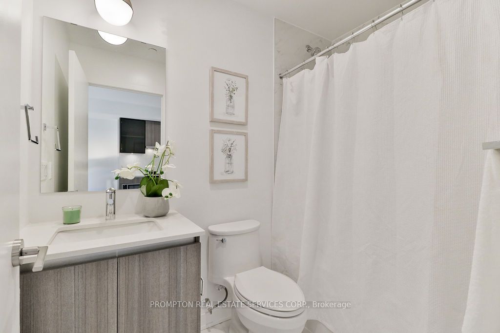 405 Dundas Street W 715 Property Photo 17