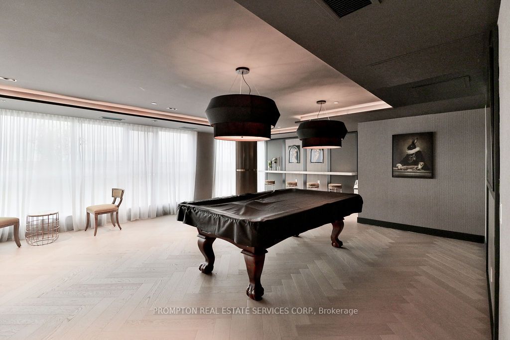 405 Dundas Street W 715 Property Photo 24