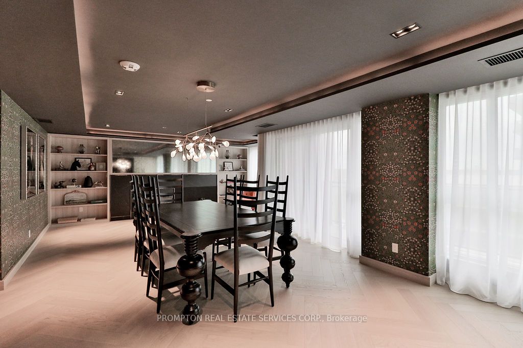 405 Dundas Street W 715 Property Photo 28