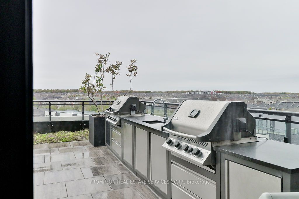 405 Dundas Street W 715 Property Photo 29