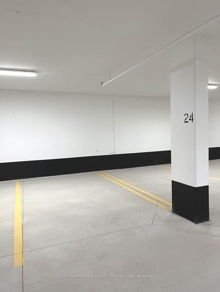 405 Dundas Street W 715 Property Photo 30