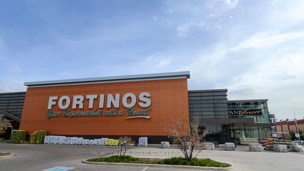 405 Dundas Street W 715 Property Photo 32