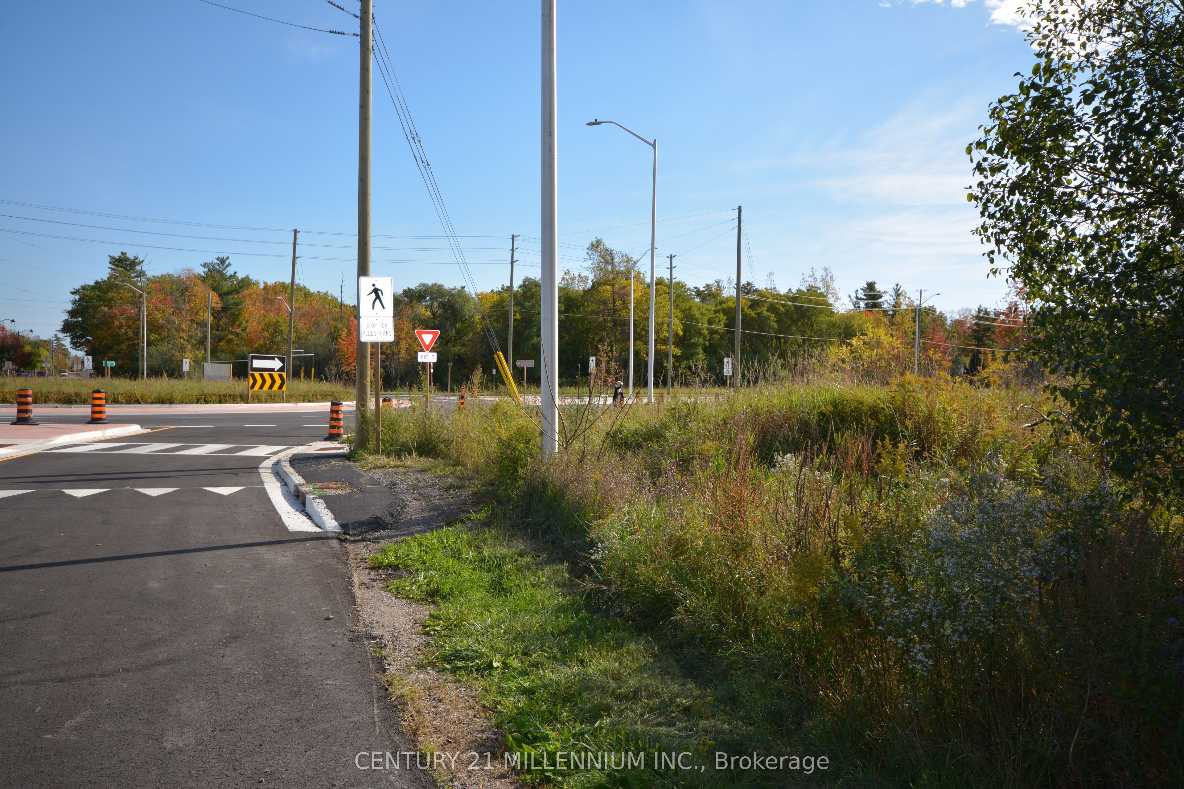 4022 Fourth Line N/a Property Photo 7