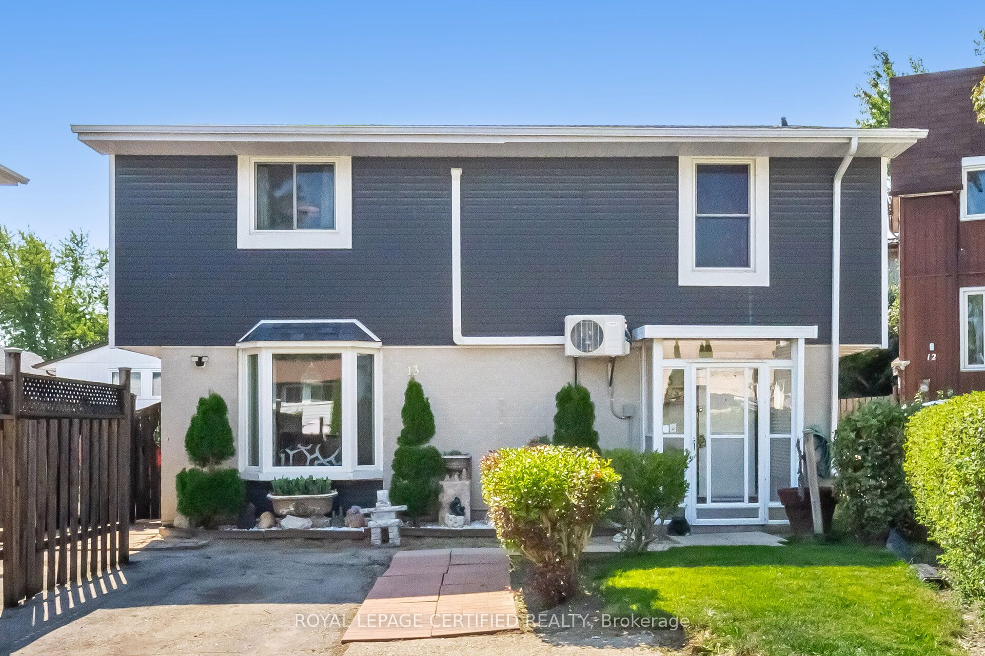 13 Hilldowntree Trail Property Photo 1