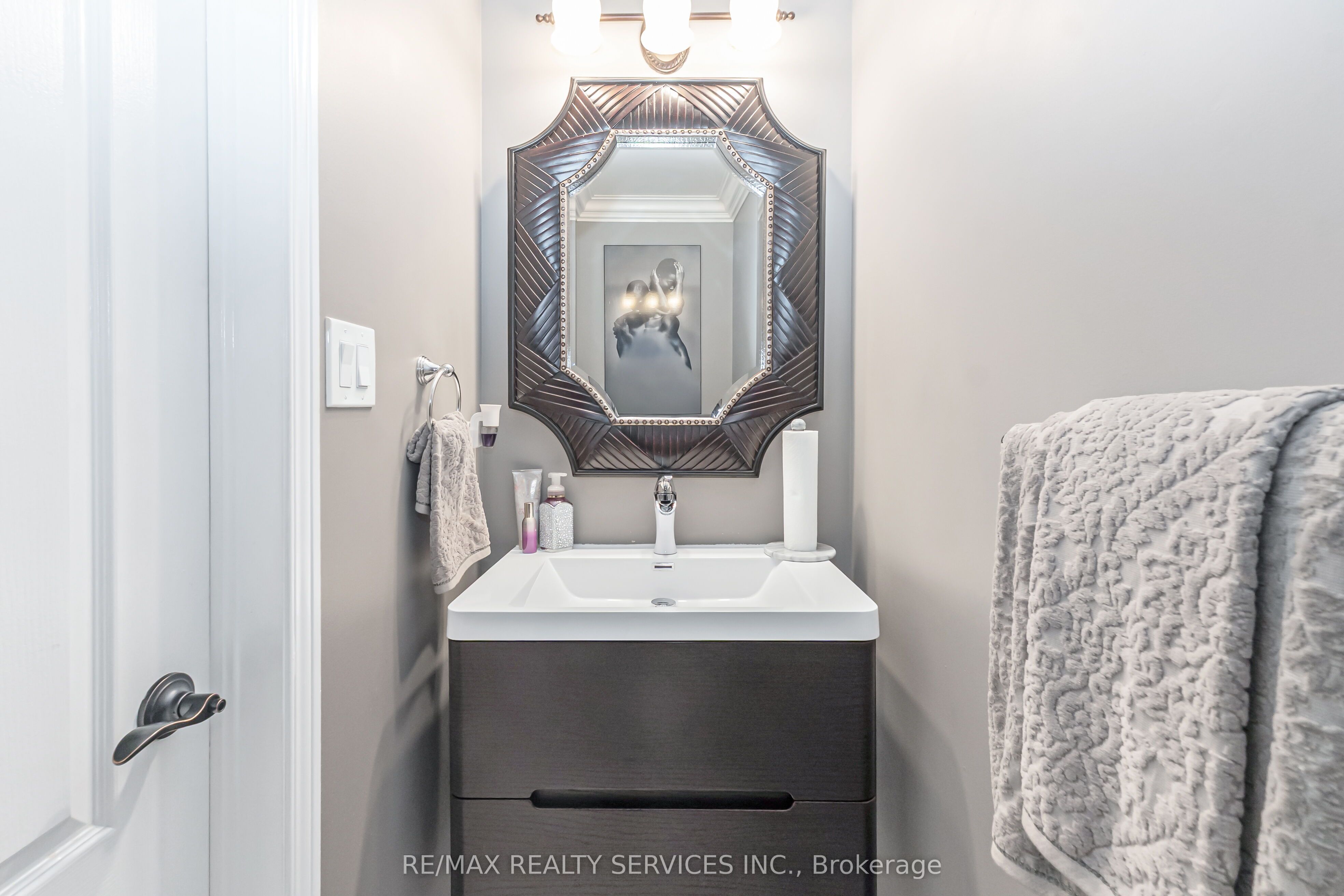 14 Redfinch Way Property Photo 6