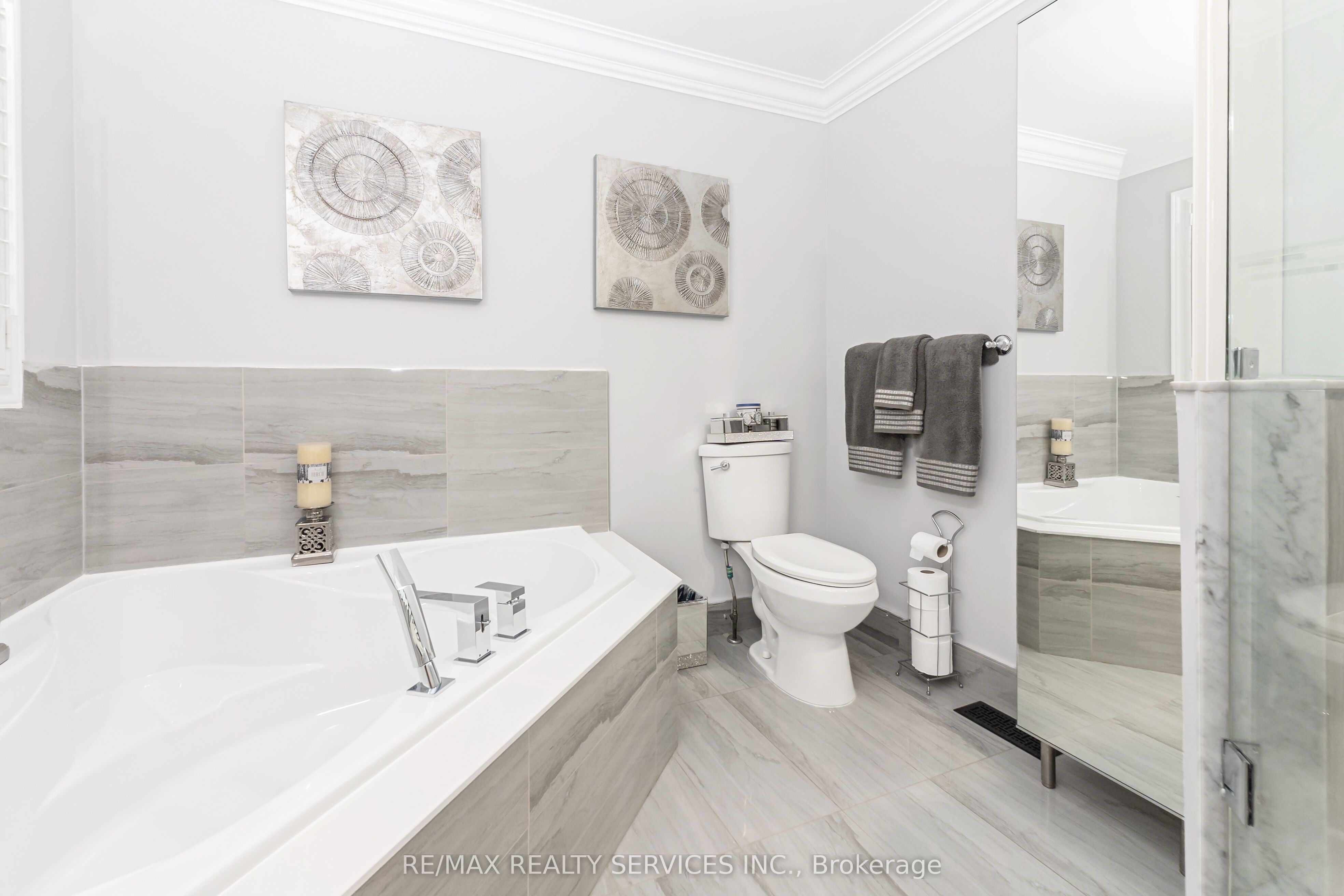 14 Redfinch Way Property Photo 23