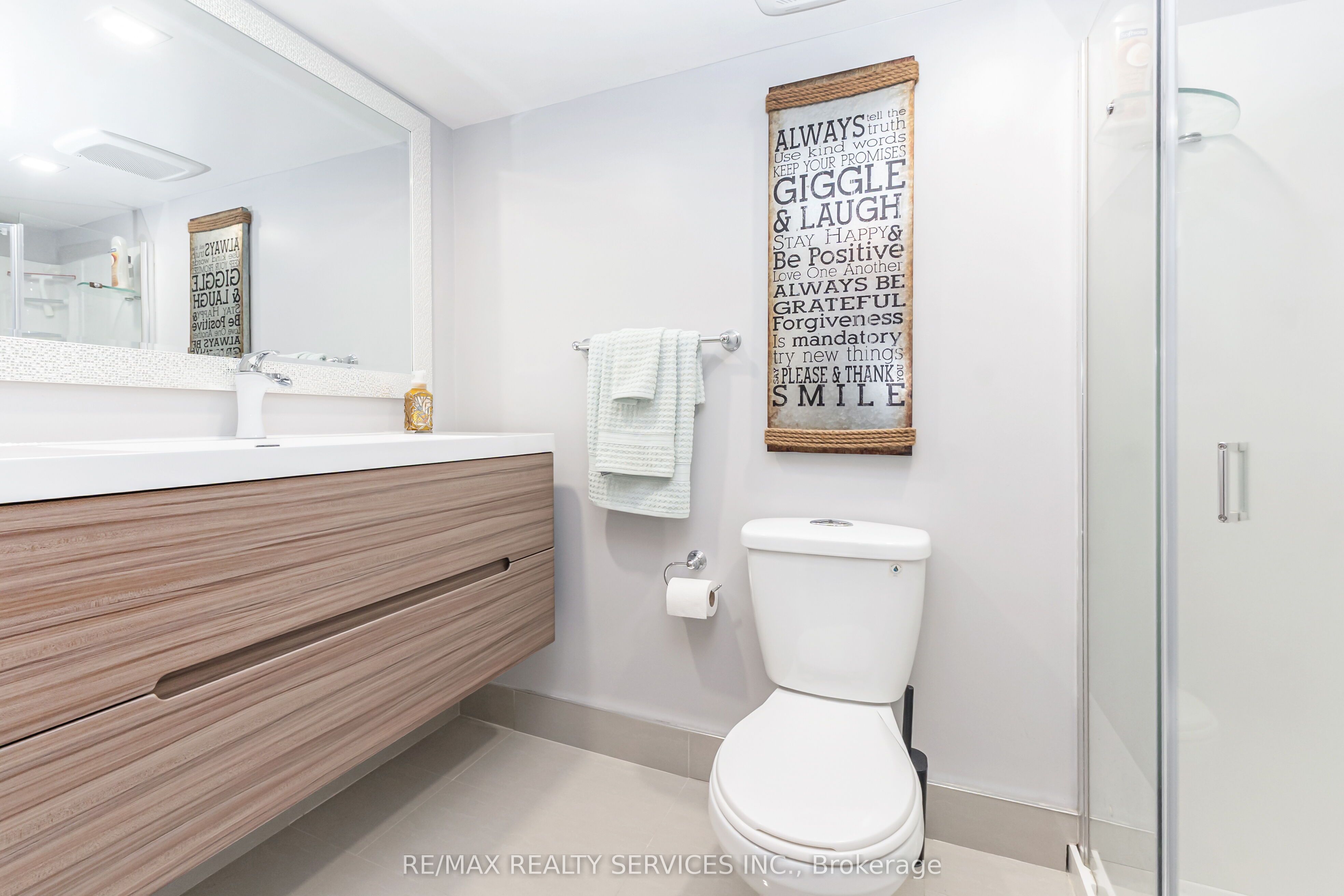 14 Redfinch Way Property Photo 27