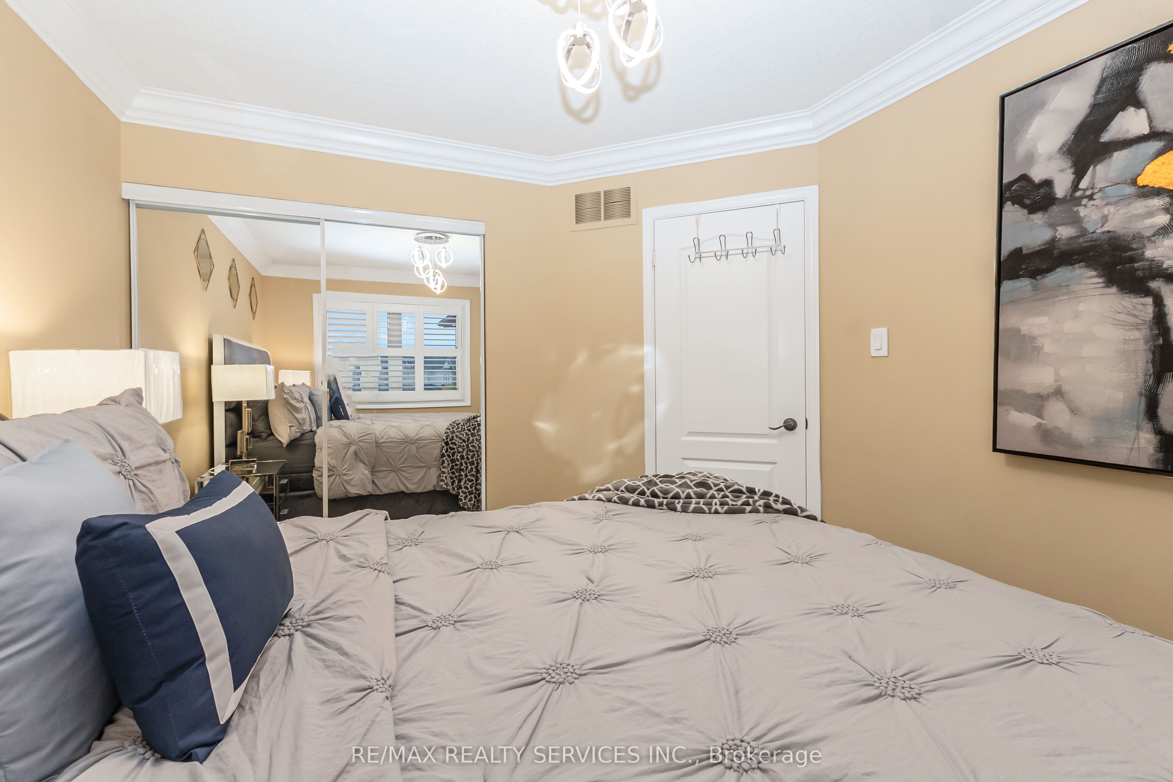 14 Redfinch Way Property Photo 29