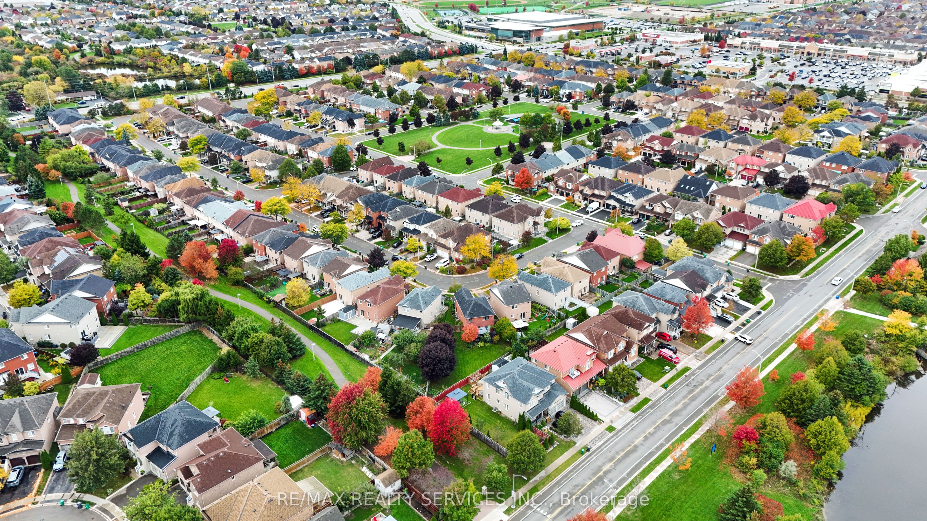 14 Redfinch Way Property Photo 47