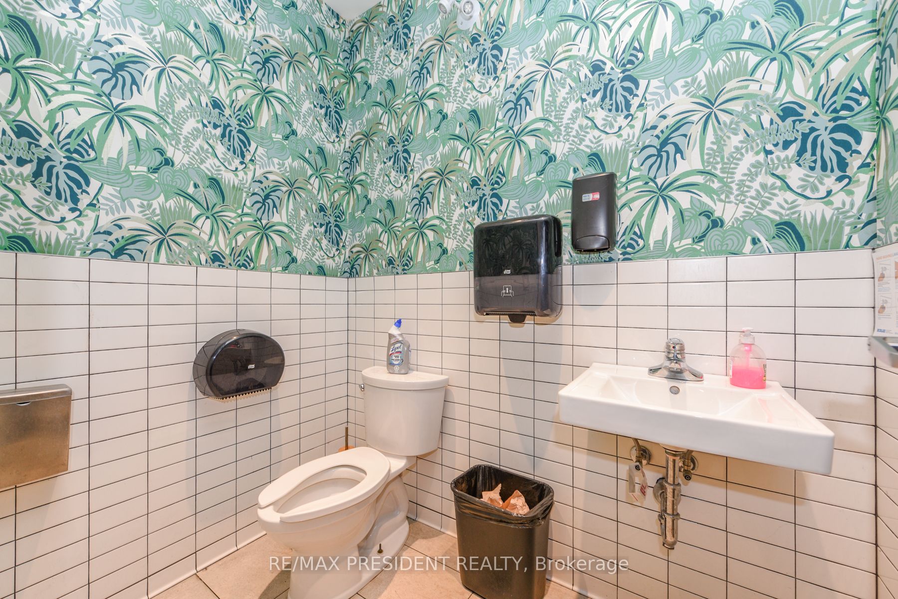10048 Mclaughlin Road Property Photo 13