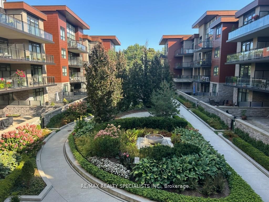 1575 Lakeshore Road W 258 Property Photo 1