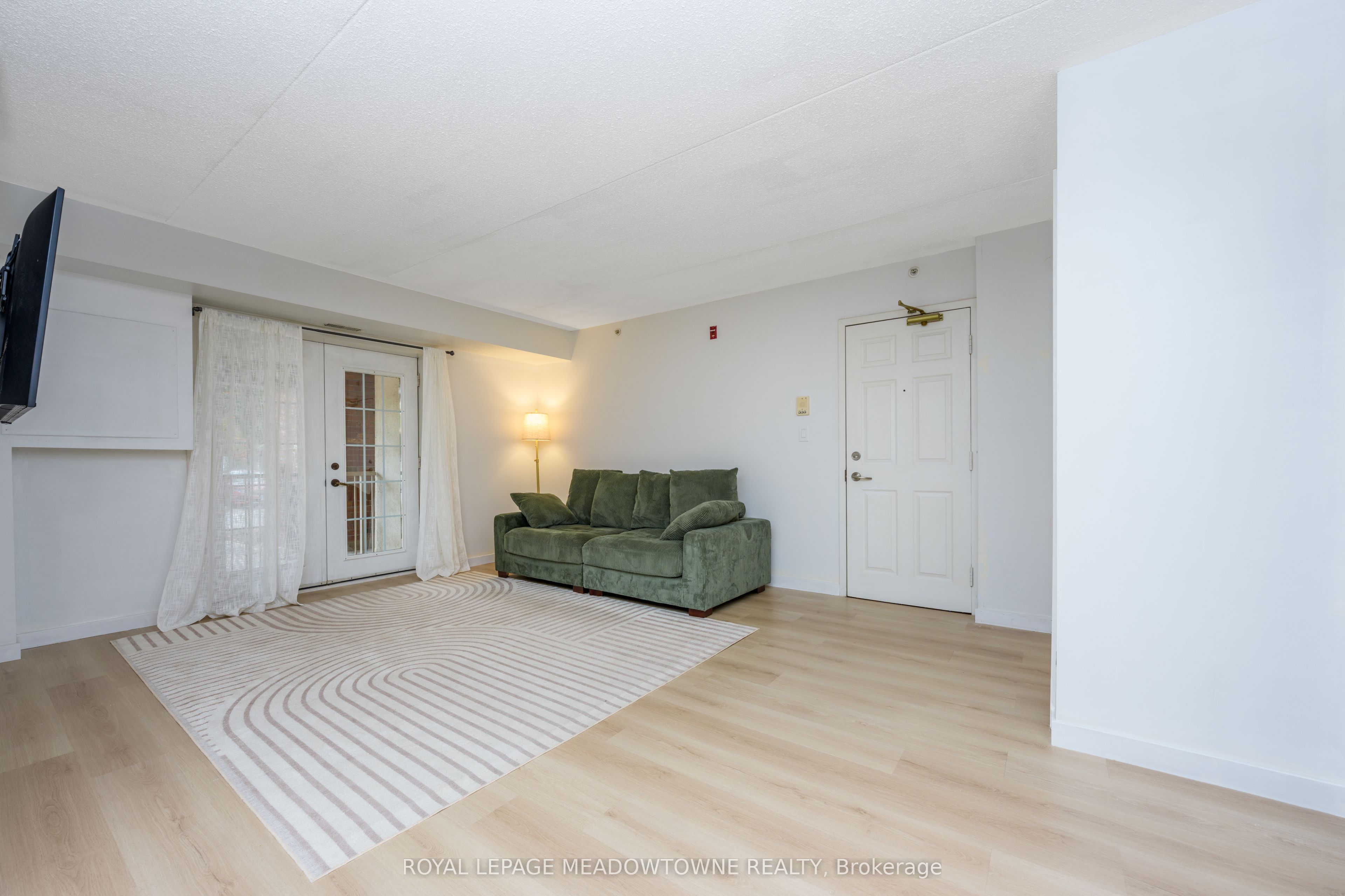 4025 Kilmer Drive 108 Property Photo 8