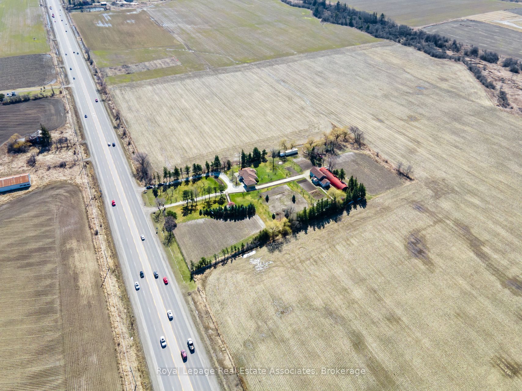 13478 Hurontario St Property Photo 19