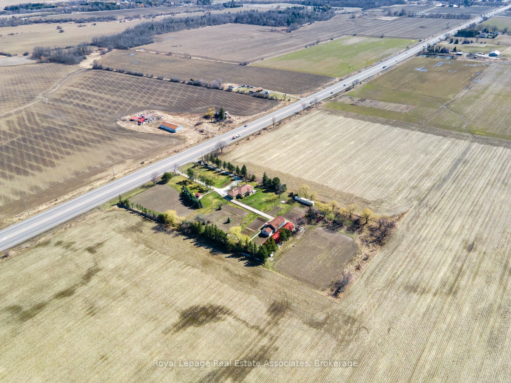 13478 Hurontario St Property Photo 23